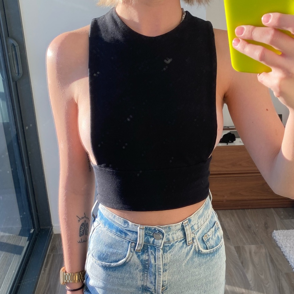 ARE YOU AM I Black Cropped Side-Slit Tank Top